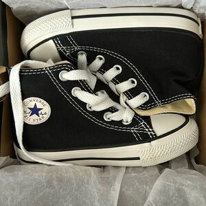 Brand New Converse Chuck Taylor All Star Classic black size 6